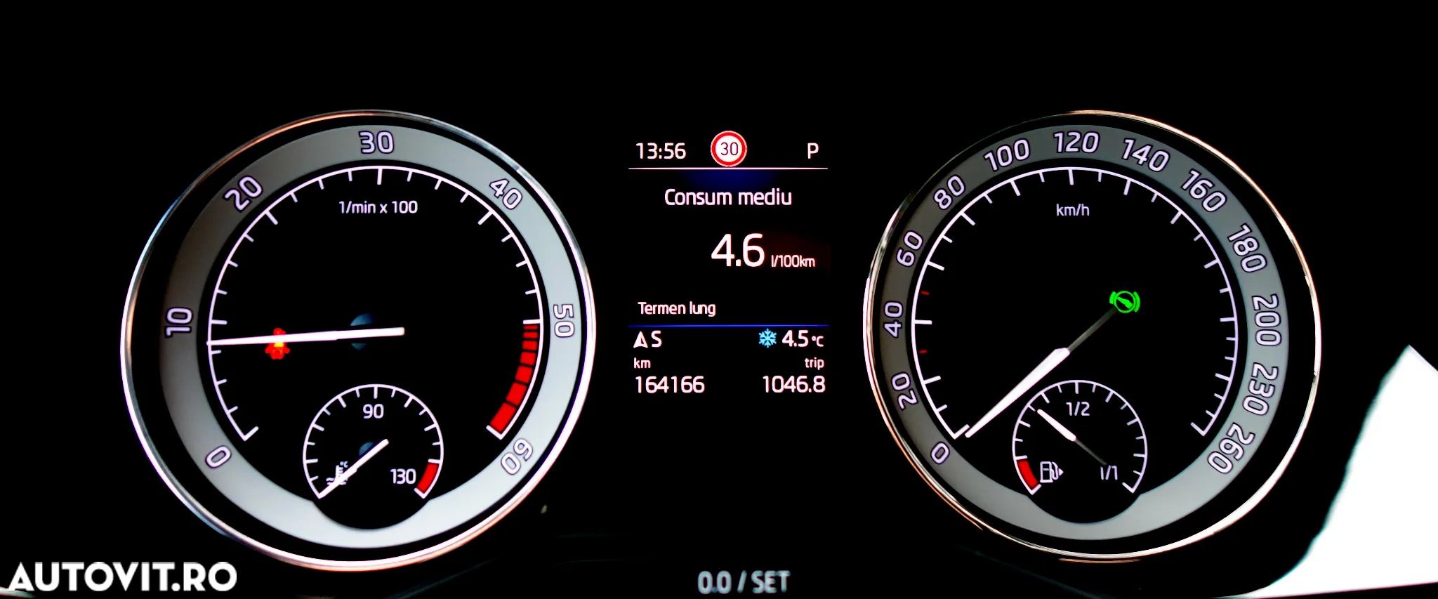 Skoda Superb 2.0 TDI DSG Ambition - 6