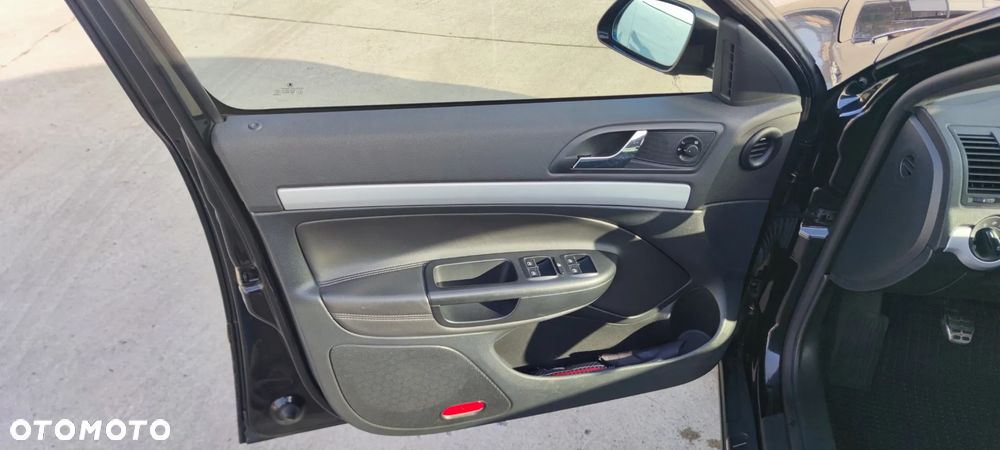 Skoda Octavia 2.0 TDI DPF RS - 9