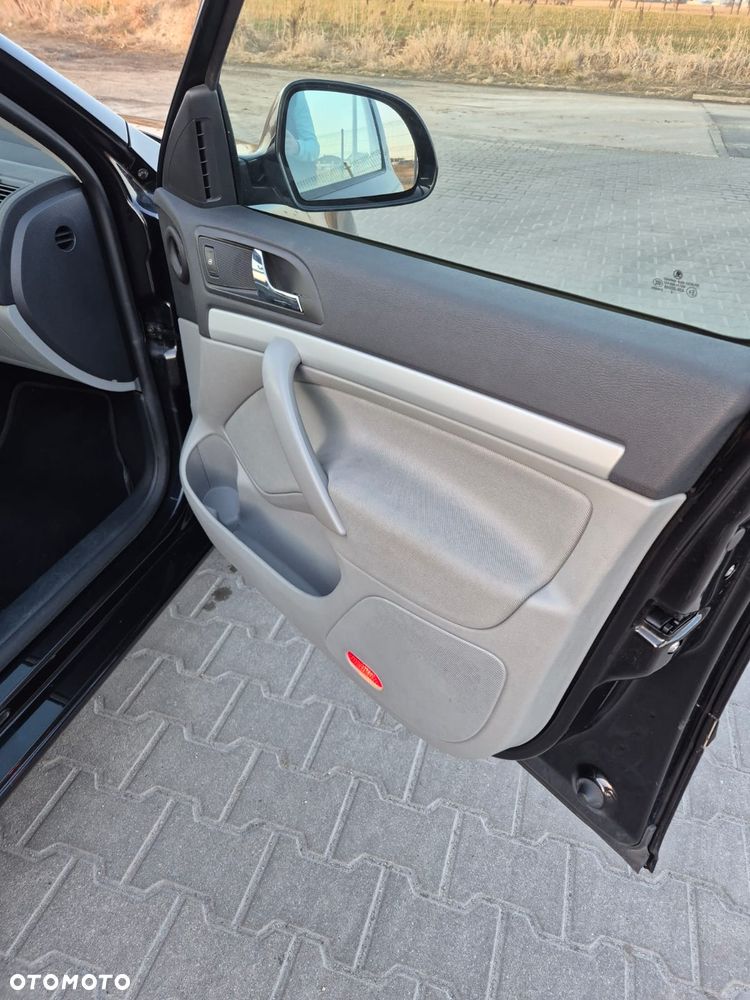 Skoda Octavia 2.0 TDI Edition 100 DPF - 12