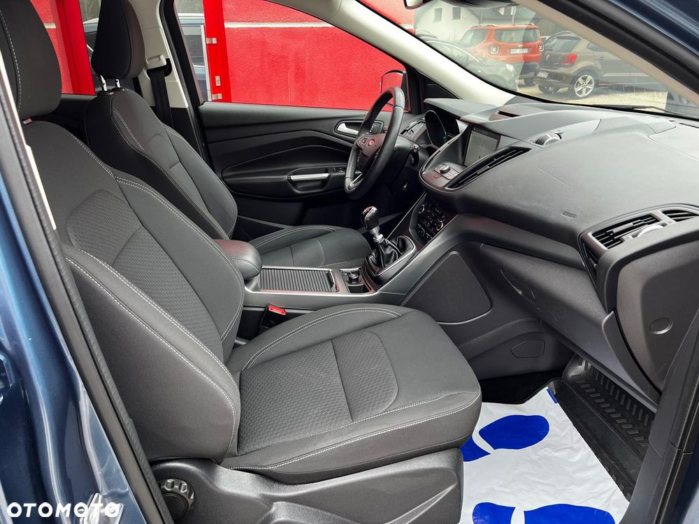 Ford Kuga 1.5 EcoBoost 2x4 Titanium - 7