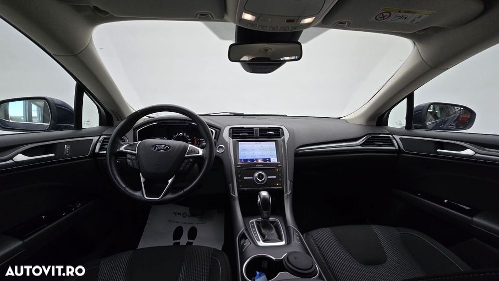 Ford Mondeo 2.0 HEV Titanium - 14