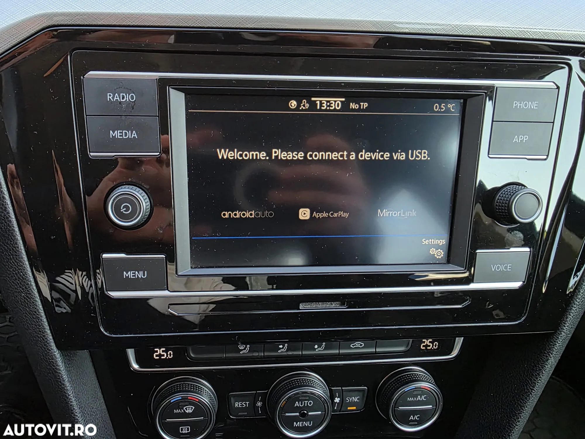 Volkswagen Passat - 16
