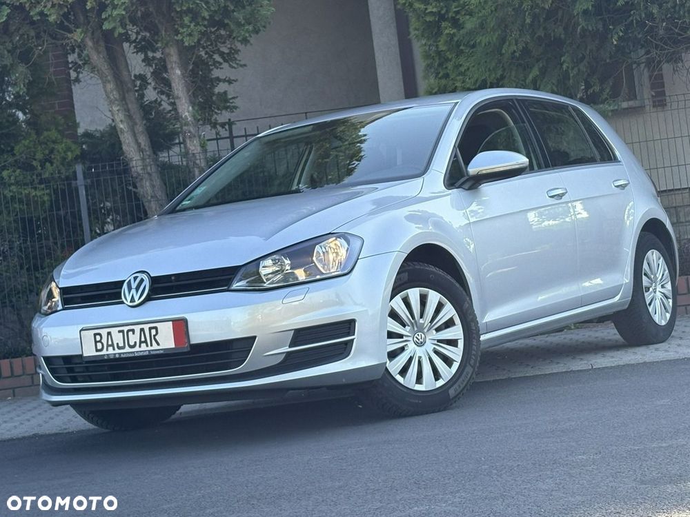 Volkswagen Golf - 2