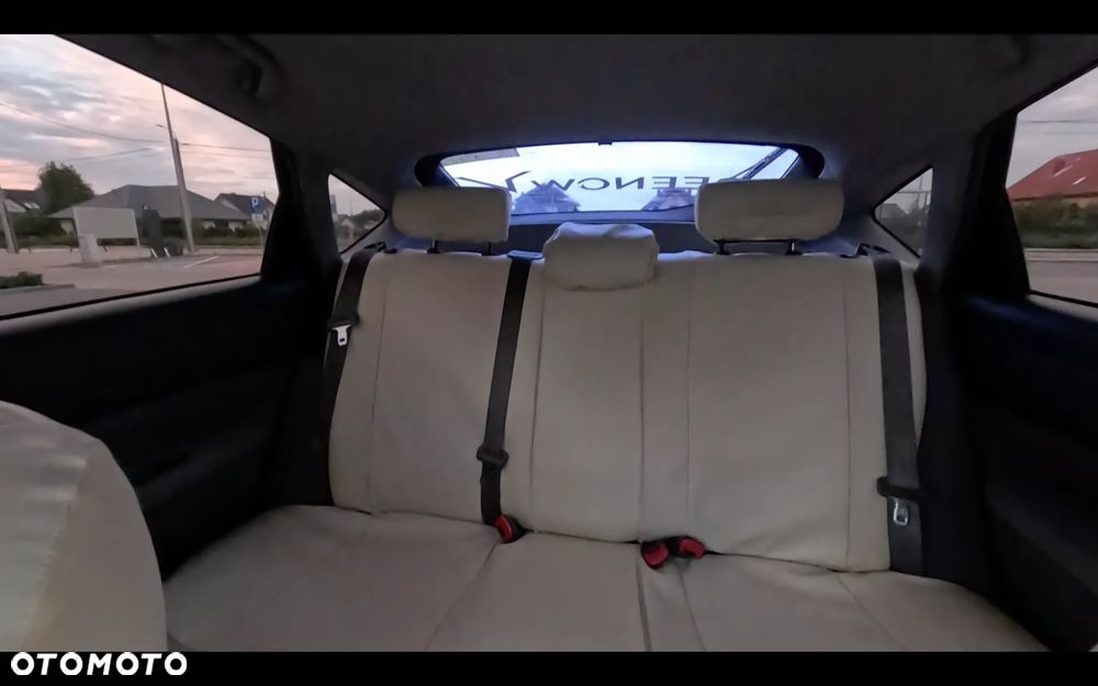 Toyota Prius 1.5 VVT-i Sol - 12