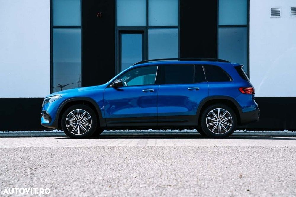 Mercedes-Benz EQB 300 4MATIC - 9