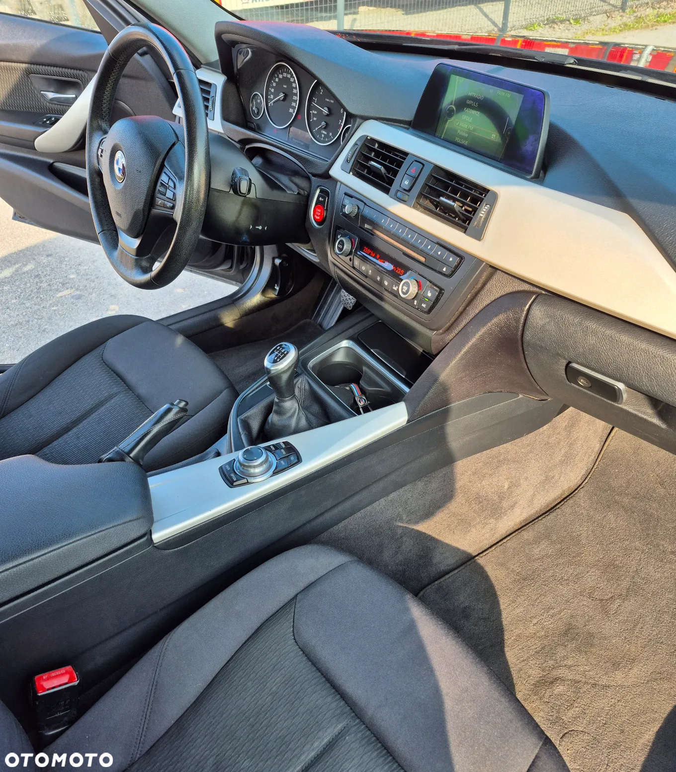 BMW Seria 3 316i - 4