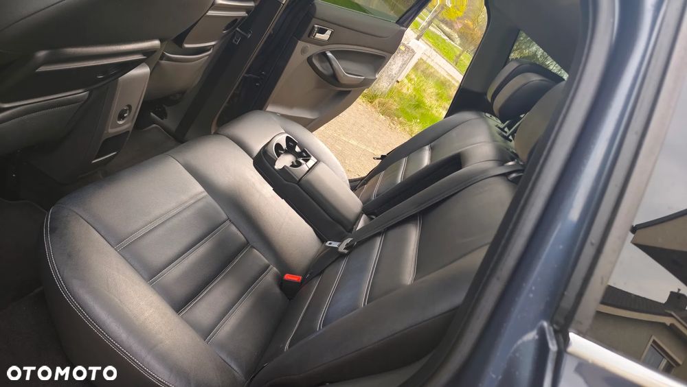 Ford Kuga 2.0 TDCi Titanium FWD - 10