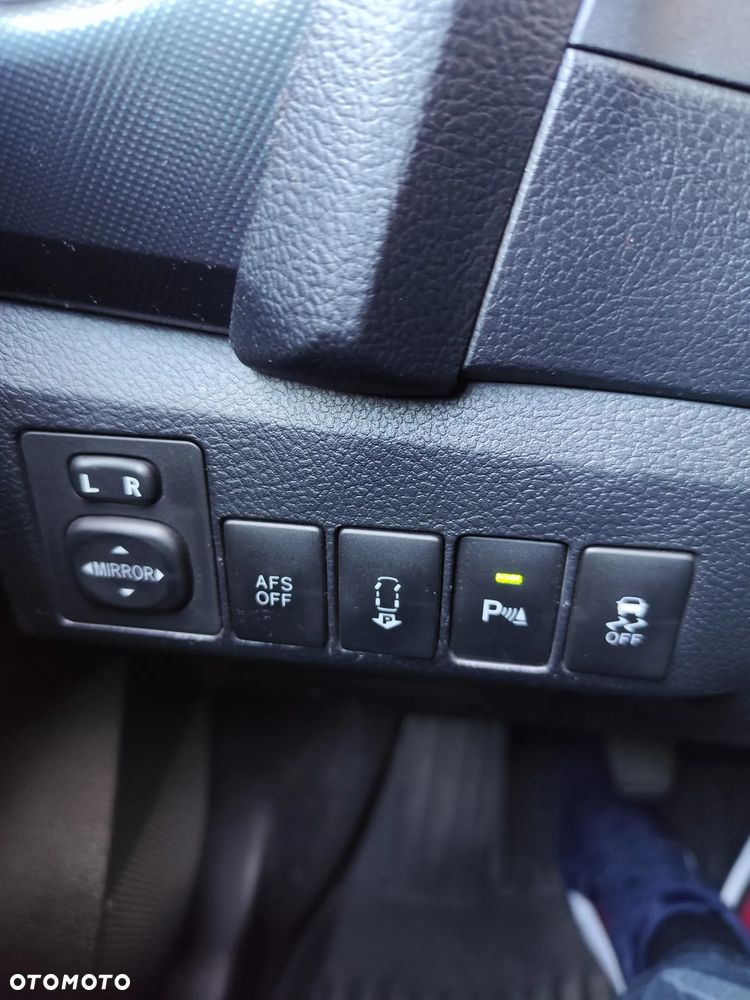 Toyota Auris 1.6 Prestige - 9