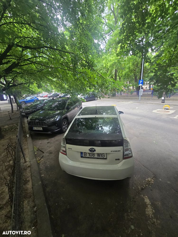 Toyota Prius HSD Luna - 10