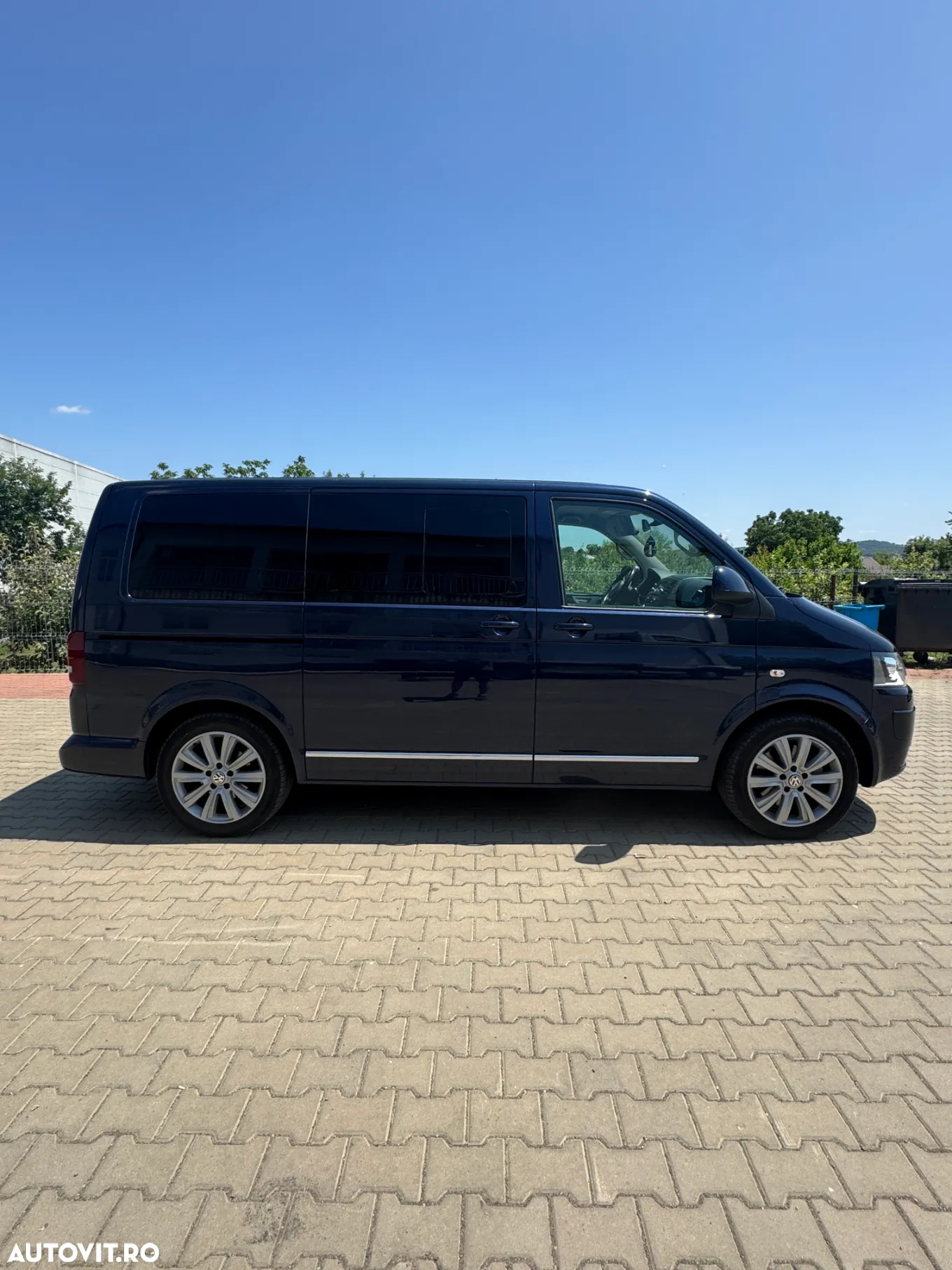 Volkswagen Multivan - 5