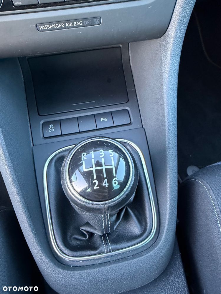 Volkswagen Golf - 27