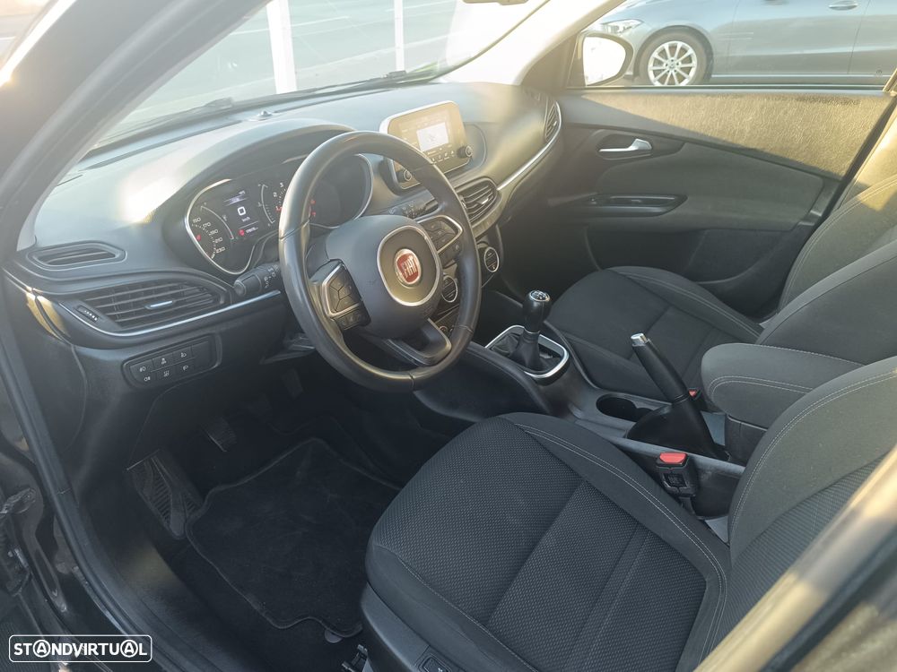 Fiat Tipo Station Wagon 1.3 M-Jet Lounge Tech - 7