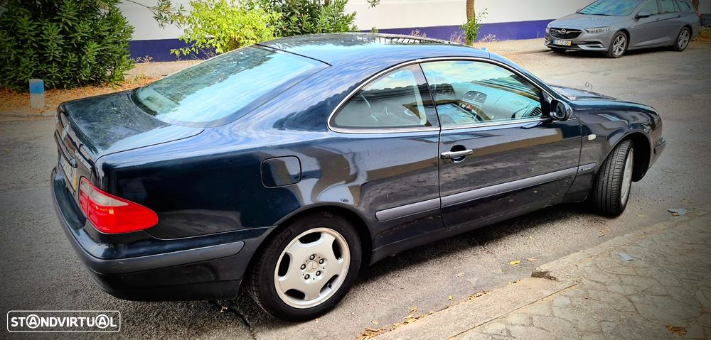 Mercedes-Benz CLK 230 - 4