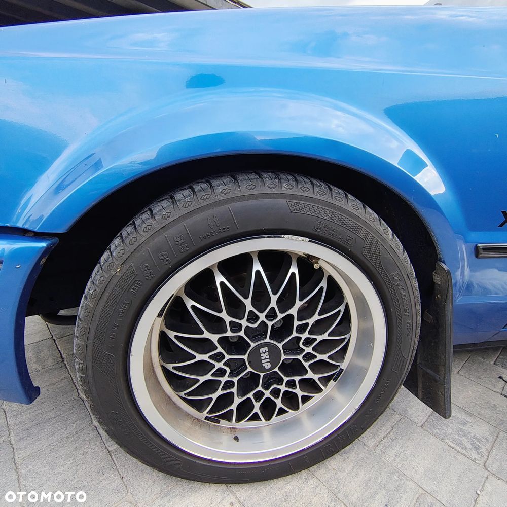 Ford Escort - 25