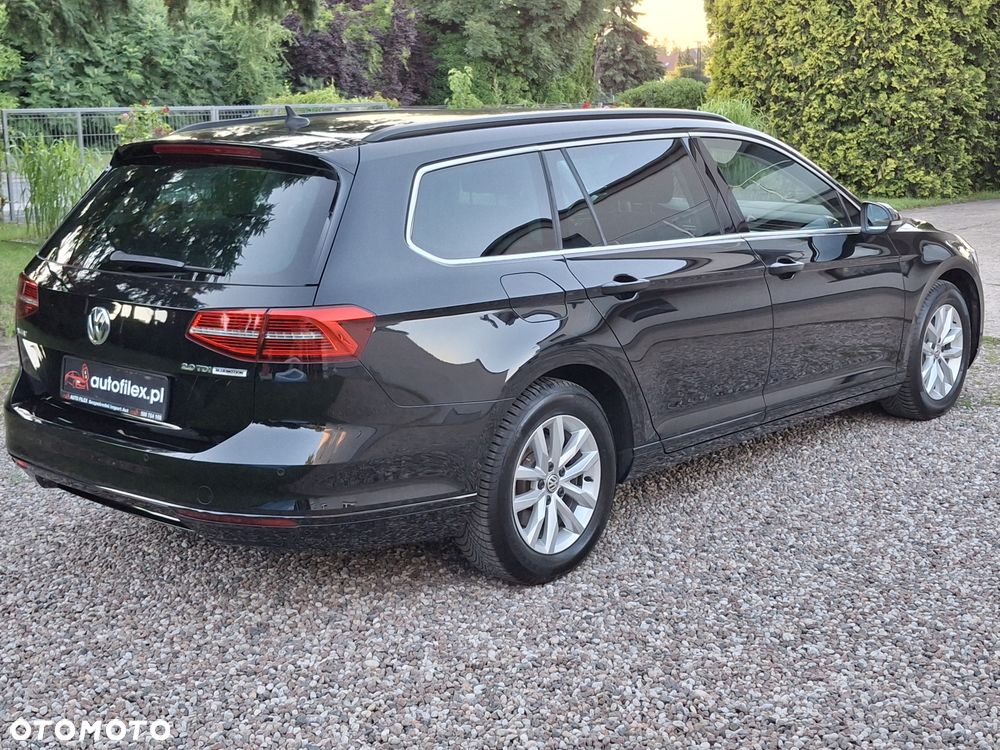 Volkswagen Passat - 4