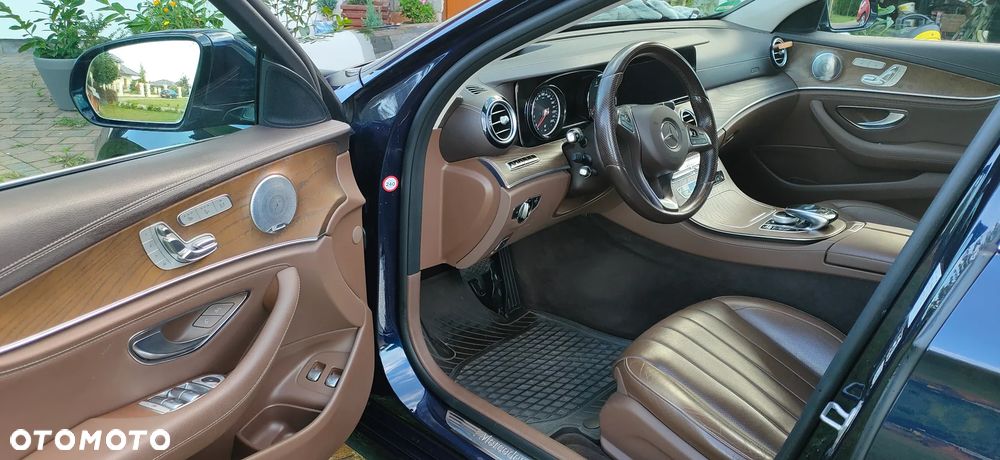 Mercedes-Benz Klasa E 220 d 4Matic 9G-TRONIC AMG Line - 10