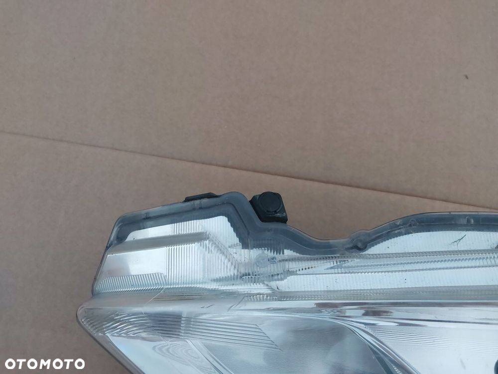 lampa lewy przód lewa nissan leaf oryginał ładny stan - 6