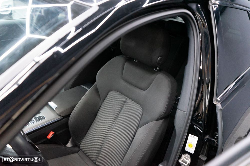 Audi A6 Avant 40 TDI S tronic S line - 7