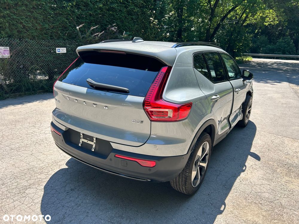 Volvo XC 40 B5 B AWD Momentum Pro - 6