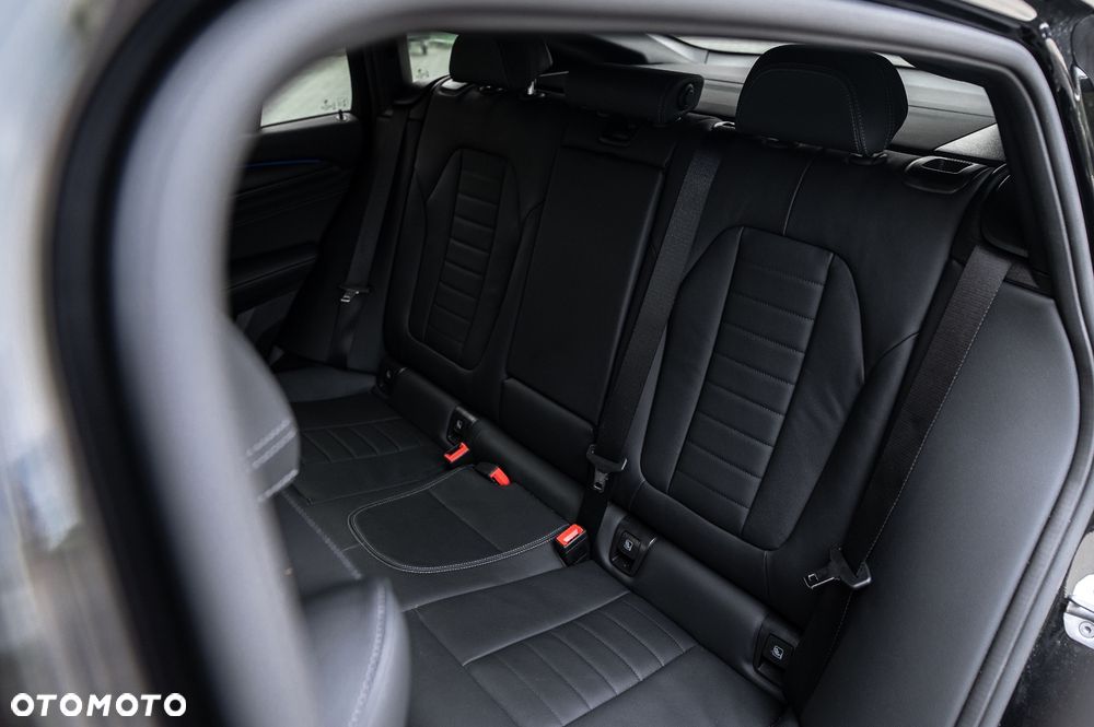 BMW X4 xDrive20i mHEV M Sport sport - 9