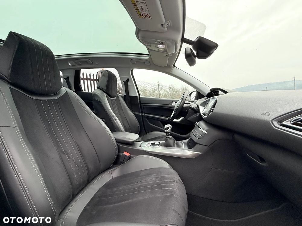 Peugeot 308 PureTech 130 Stop & Start Allure - 25