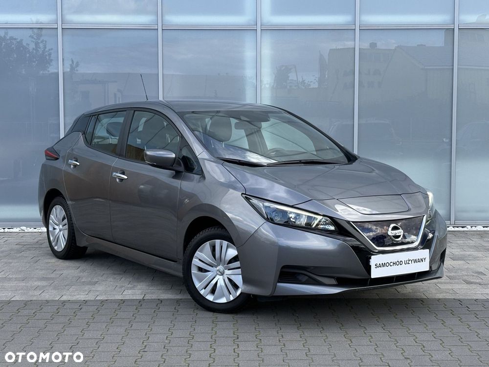 Nissan Leaf - 2