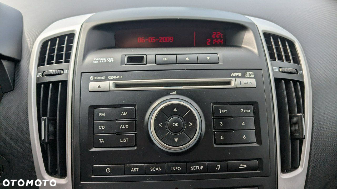 Kia Ceed - 24