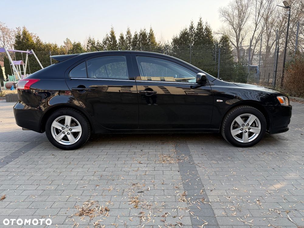 Mitsubishi Lancer 1.8 Intense - 9
