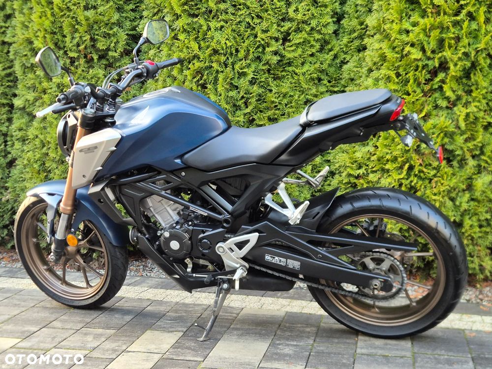 Honda CB - 3