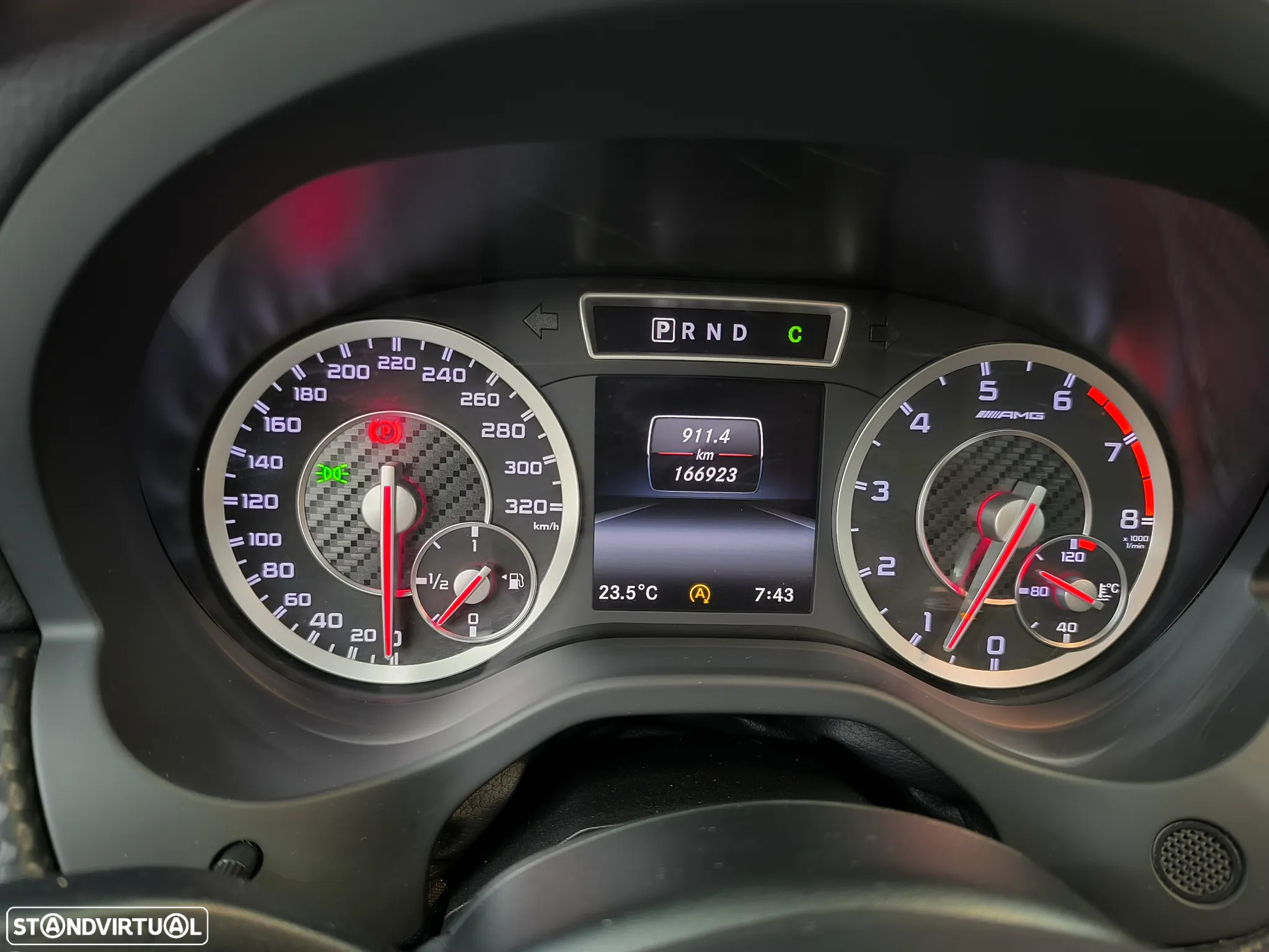 Mercedes-Benz A 45 AMG 4Matic Speedshift 7G-DCT - 42
