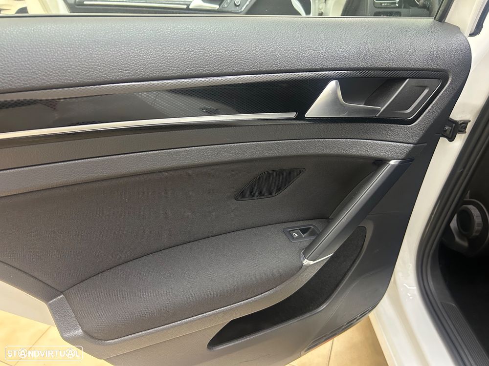 VW Golf 1.2 TSi Best Edition DSG BlueMotion - 32