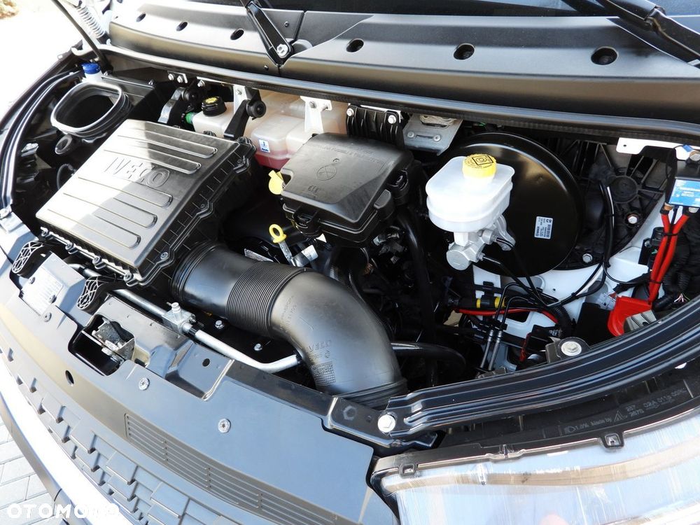 Iveco DAILY 35S16 CONNECT KONTENER WINDA 8 PALET TEMPOMAT NAWIGACJA LEDY AUTOMAT HI-MATIC KLIMATYZACJA  160KM - 24