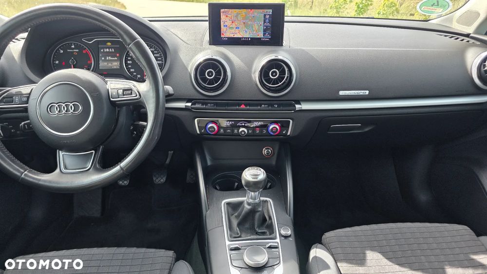 Audi A3 Sportback 2.0 TDI Ambiente - 12