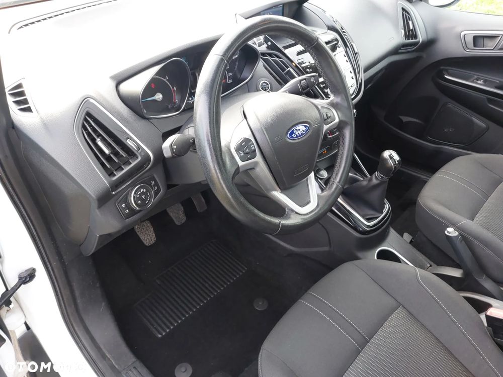 Ford B-MAX - 22