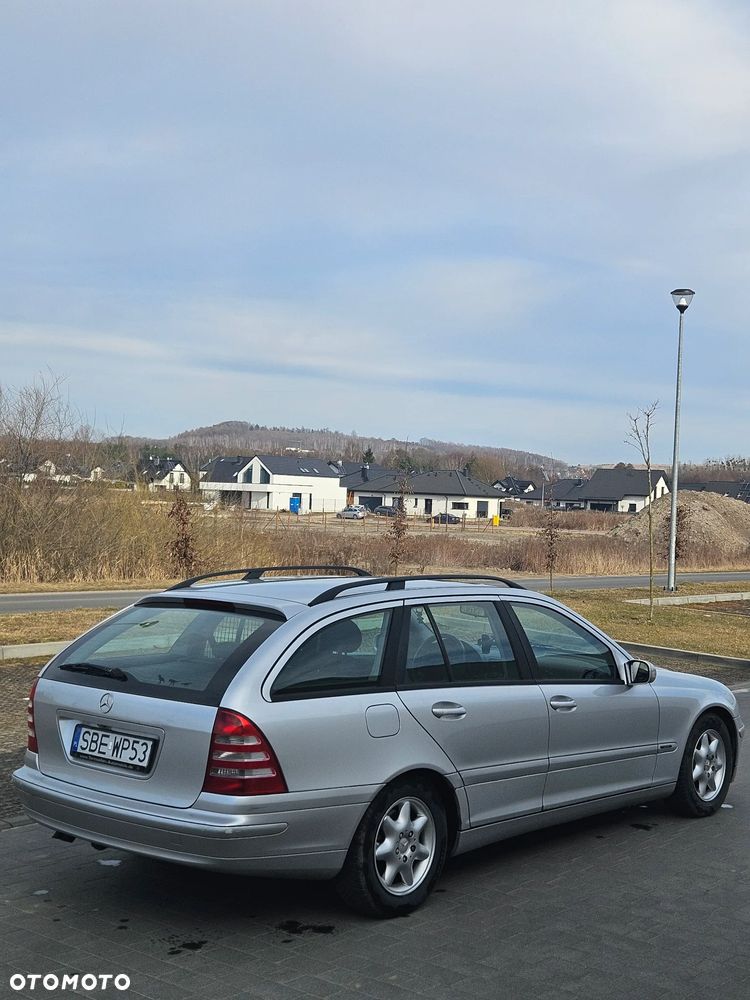 Mercedes-Benz Klasa C 180 T Kompressor Classic - 2