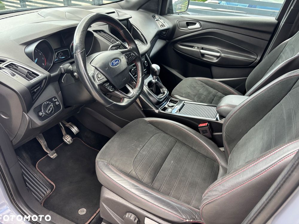 Ford Kuga 1.5 EcoBoost FWD ST-Line - 20