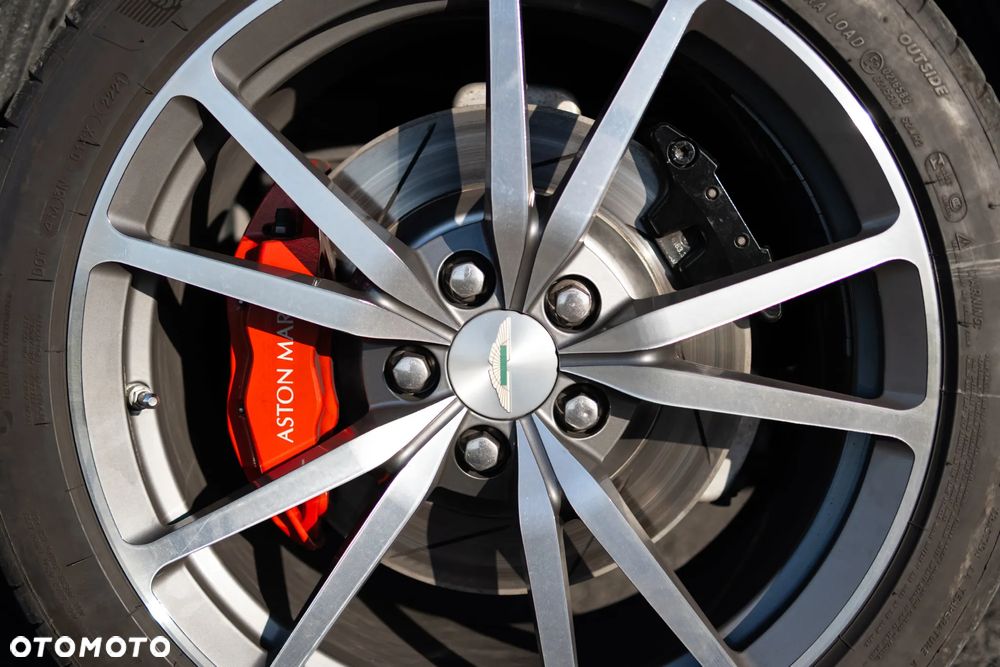 Aston Martin V8 Vantage 4,7 SportShift - 19