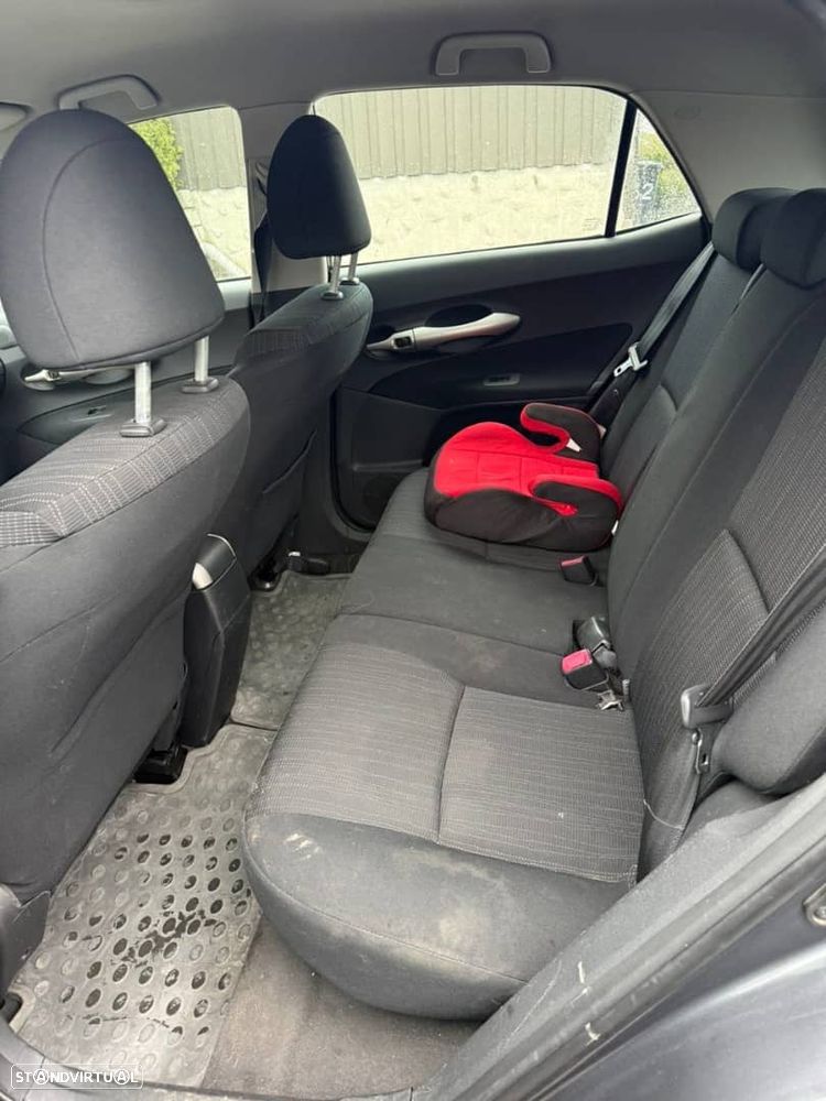 Toyota Auris 1.4 D-4D MMT Sol - 4