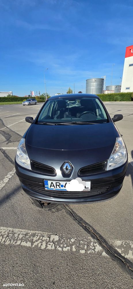 Renault Clio III 1.2 16V Authentique - 2