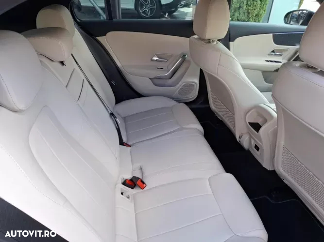 Mercedes-Benz A 200 d Aut. - 12