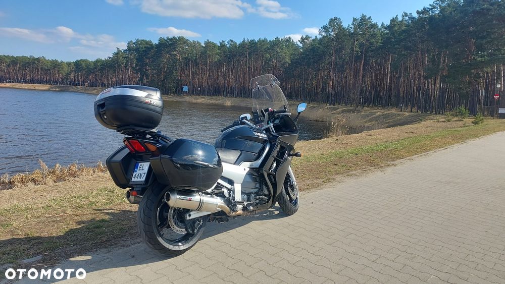 Yamaha FJR - 4