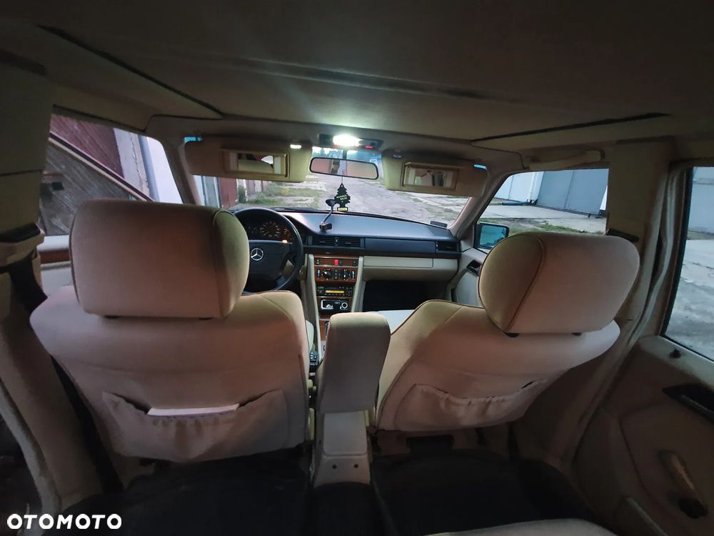 Mercedes-Benz Klasa E - 8