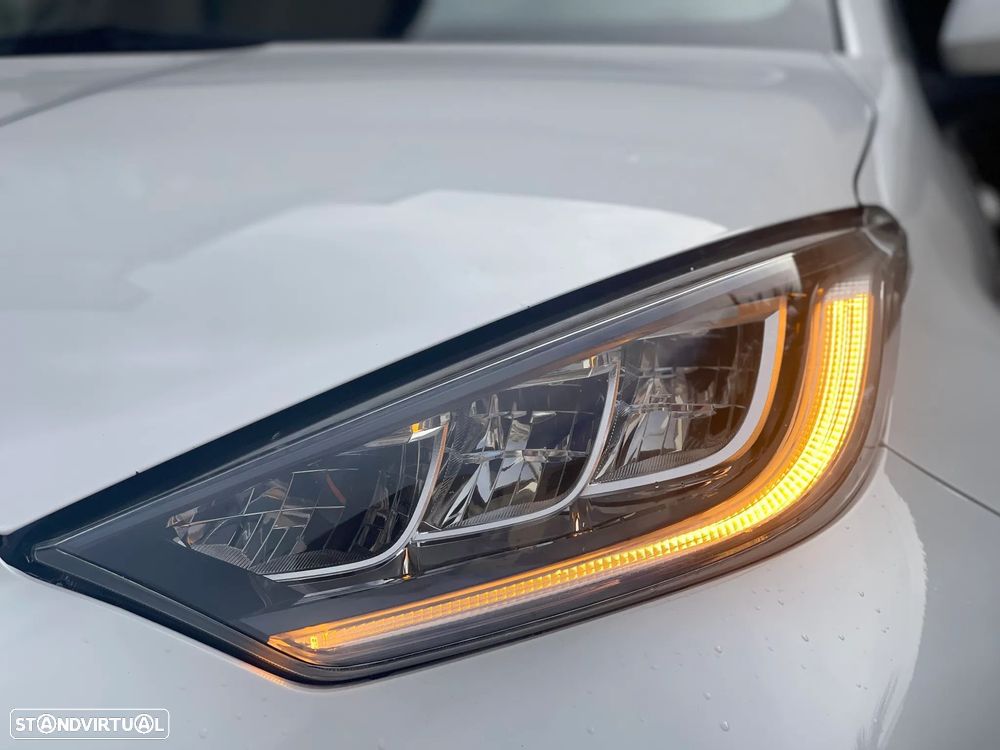 Toyota Yaris 1.0 VVT-i Exclusive - 4