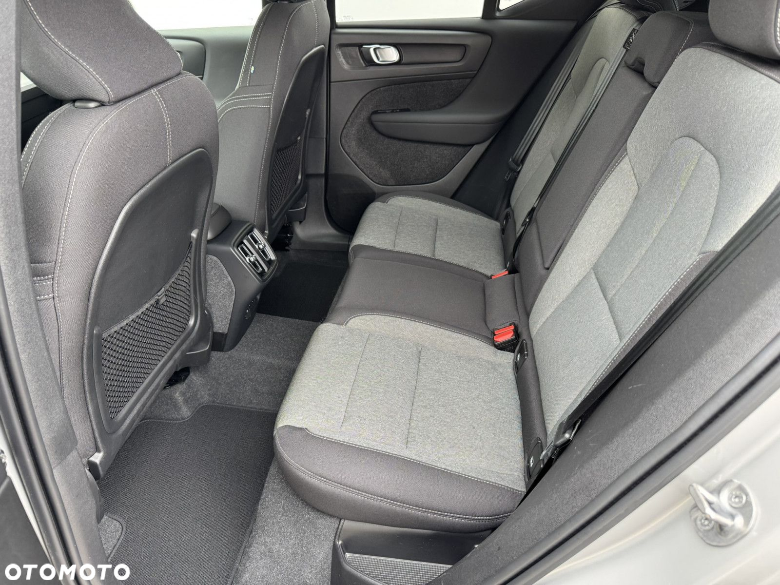 Volvo XC 40 - 9
