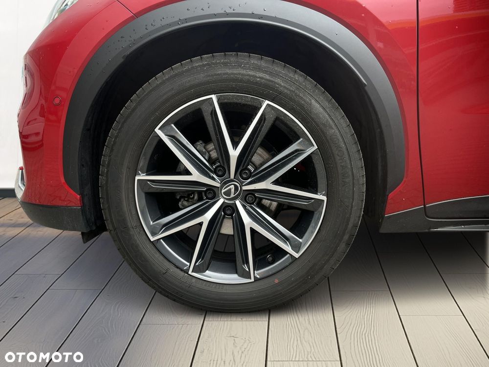Lexus LBX 1.5 Hybrid Emotion - 19