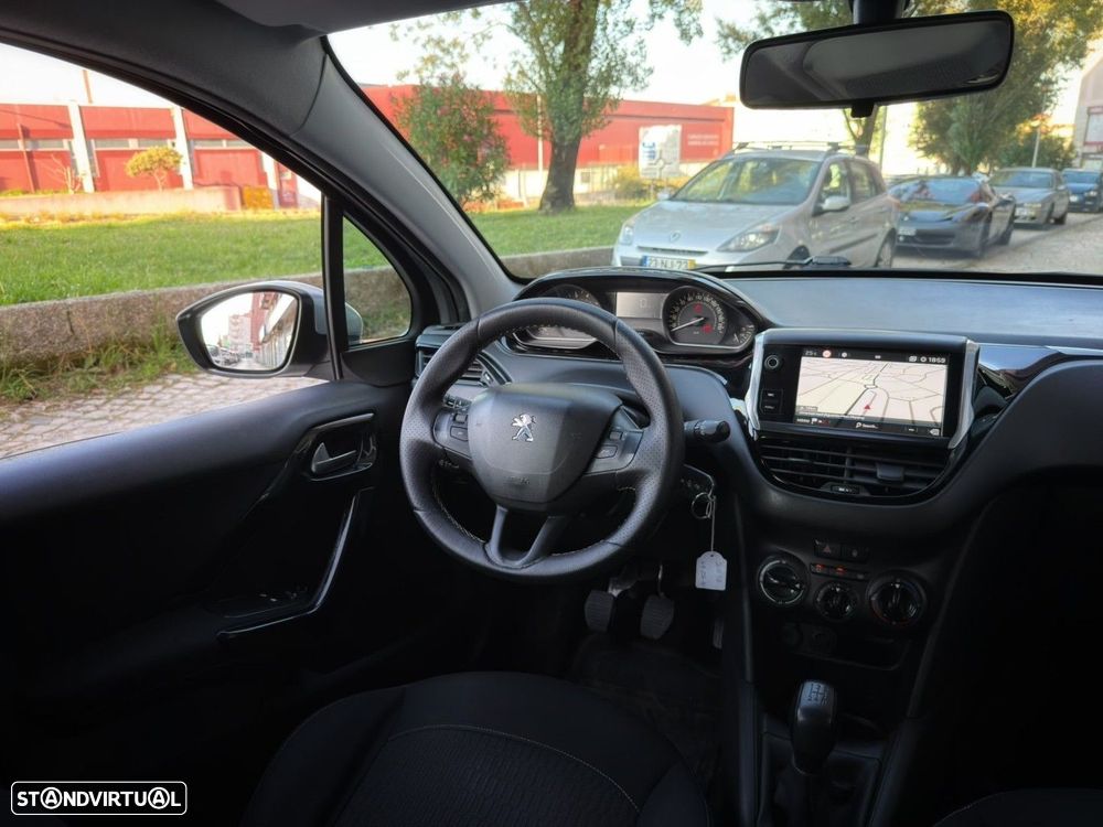 Peugeot 208 1.2 PureTech Style - 20