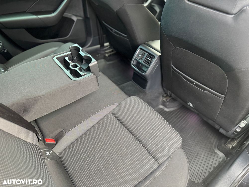 Skoda Octavia 2.0 TDI First Edition - 9