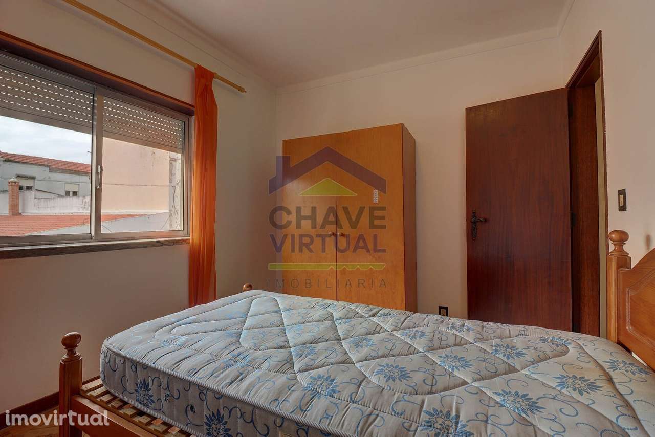 Moradia V7 com Garagem e Quintal - Centro Bombarral - Grande imagem: 5/42