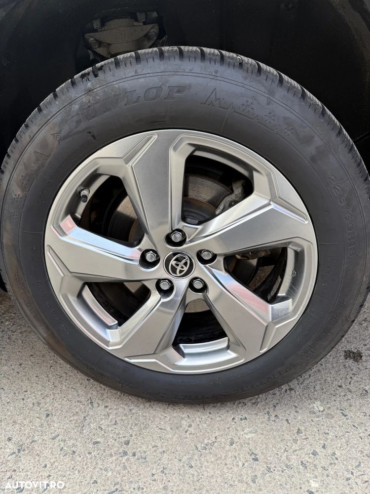Toyota RAV4 - 11
