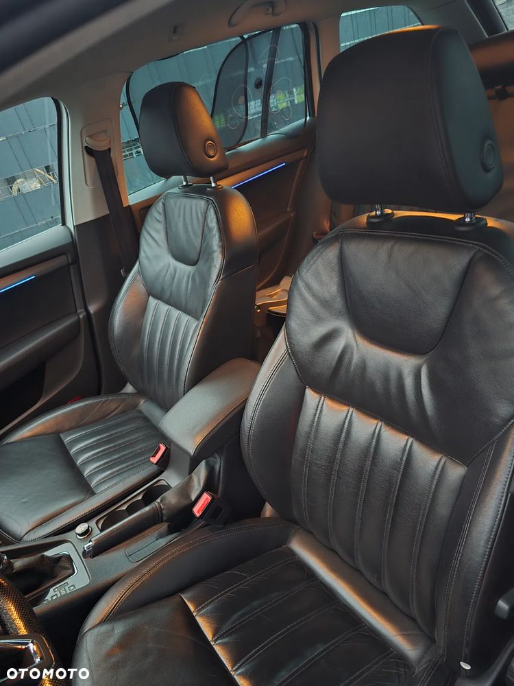 Skoda Octavia 1.6 TDI DSG Premium Edition - 22